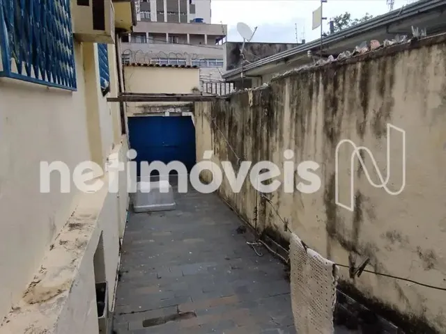 Imagem 7: Casa com 176 M²; - Sendo 3 Quartos com Edícula nos Fundos e Vaga para 3 Carros