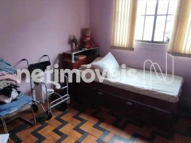 Imagem 9: Casa com 176 M²; - Sendo 3 Quartos com Edícula nos Fundos e Vaga para 3 Carros