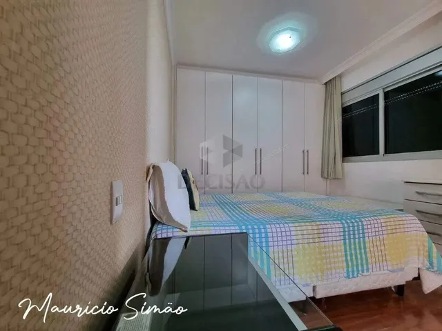 Imagem 10: Super Bem Localizado Esse Imóvel Vai Te Surpreender! São 4 Quartos com 2 Suítes e Uma