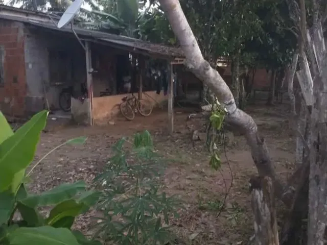 Imagem: A casa possui 1 Dormitório, 1 Banheiro, 1 Vaga na garagem,