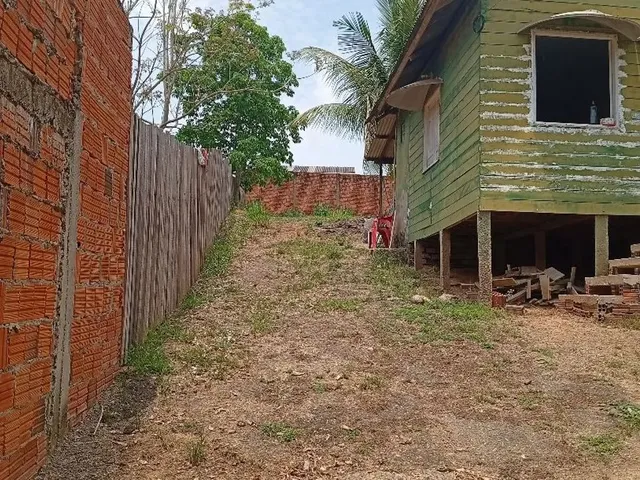 Imagem: A casa possui 2 Dormitórios, 1 Banheiro, 1 Vaga na