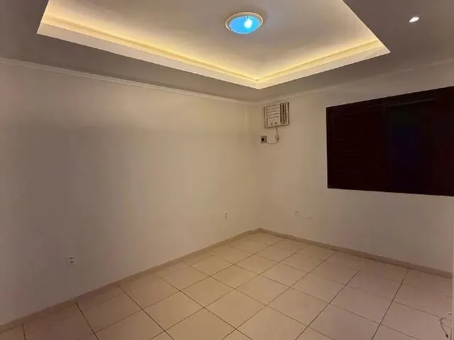 Imagem: O apartamento possui 2 Dormitórios, 1 Suíte, 2 Banheiros,