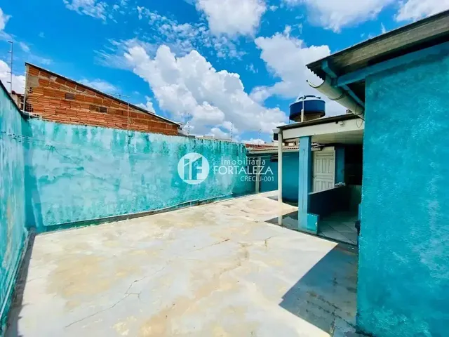 Imagem 2: Imóvel para Venda Tem 195 Metros Quadrados com 3 Quartos em Conjunto Manoel Julião