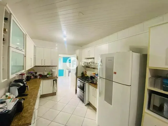 Imagem 6: Imóvel para Venda Tem 195 Metros Quadrados com 3 Quartos em Conjunto Manoel Julião