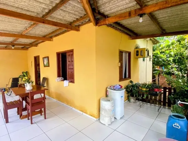 Imagem: A casa possui 1 Dormitório, 1 Banheiro, 5 Vagas na garagem