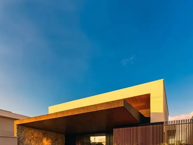 Imagem: Casa de Alto Padrão com Três Suítes no