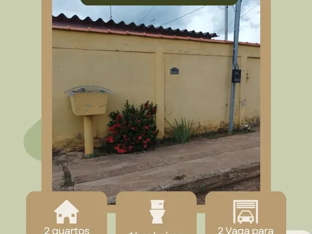 Imagem: A casa possui 2 Dormitórios, 1 Banheiro, 2 Vagas na