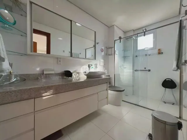Imagem 9: Imóvel para Venda Possui 371 Metros Quadrados com 4 Quartos em Morada do Sol - Rio Branco
