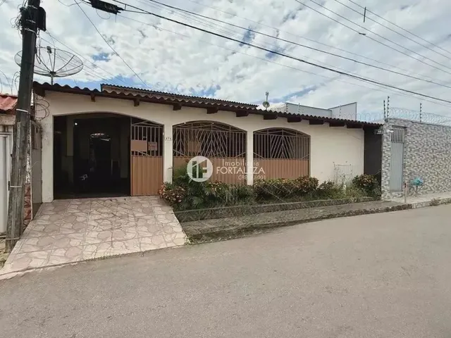Imagem 9: Imóvel para Venda Possui 211 Metros Quadrados com 3 Quartos em Conjunto Tucumã - Rio