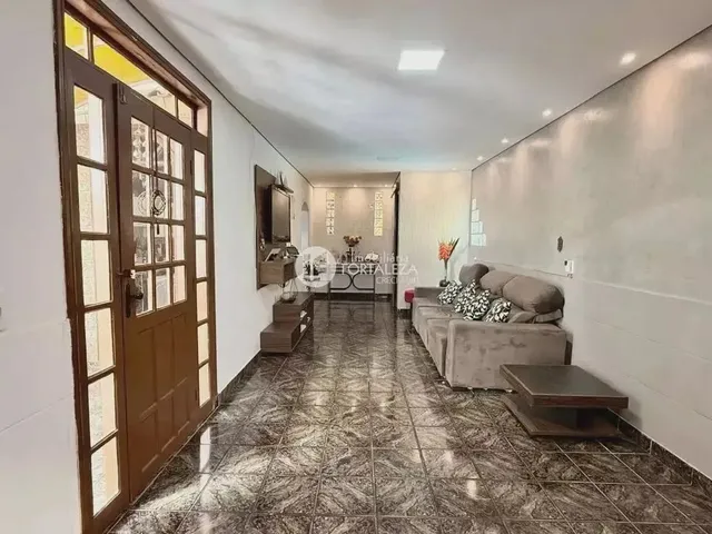 Imagem 8: Imóvel para Venda Possui 211 Metros Quadrados com 3 Quartos em Conjunto Tucumã - Rio