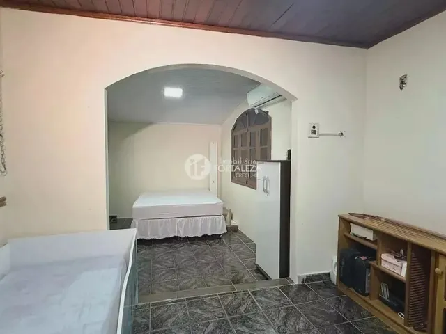 Imagem 14: Imóvel para Venda Possui 211 Metros Quadrados com 3 Quartos em Conjunto Tucumã - Rio