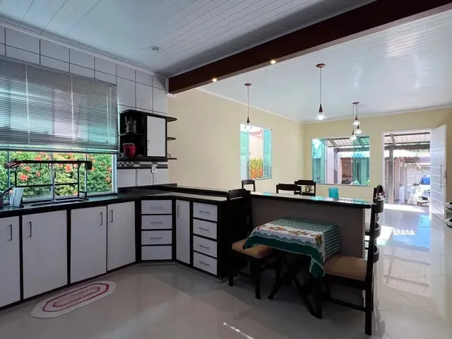 Imagem: Casa com 2 Quartos Sendo 1 Suíte no Conjunto