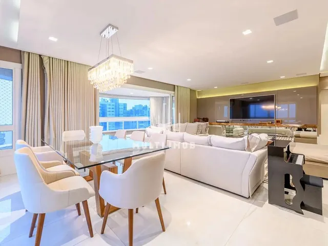 Imagem: O apartamento possui 2 Dormitórios, 2 Suítes, 4