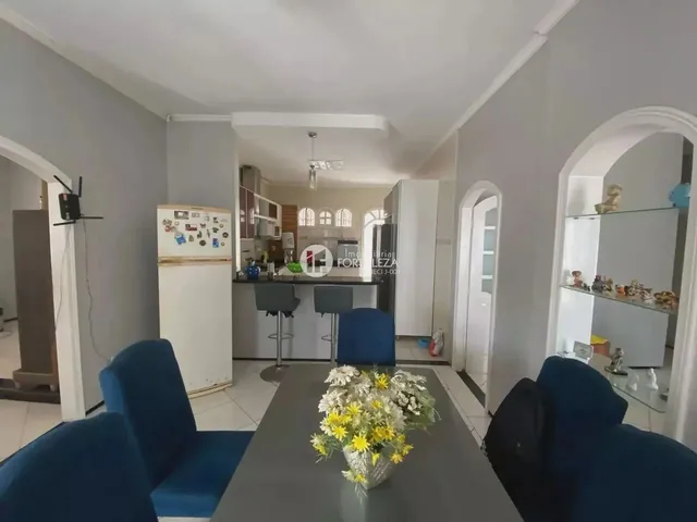 Imagem 6: Imóvel para Venda Possui 246 Metros Quadrados com 3 Quartos em Bosque - Rio Branco - Ac