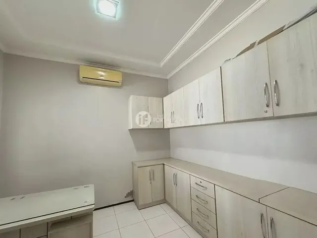 Imagem 7: Imóvel para Venda Possui 246 Metros Quadrados com 3 Quartos em Bosque - Rio Branco - Ac