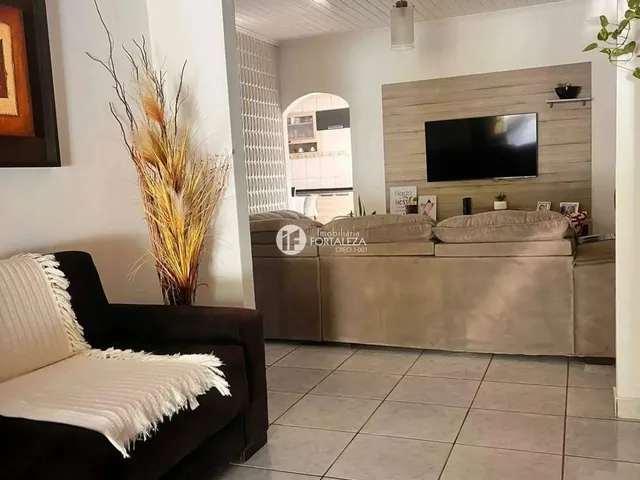 Imagem 2: Vendo Casa com 4 Quartos, 3 Suites, 2 Vagas em Conjunto Universitário - Rio Branco - Ac