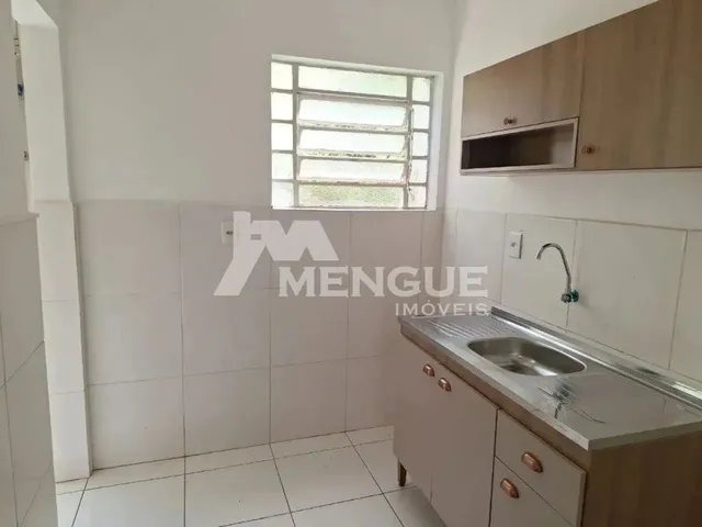 Imagem 4: Apartamento com 2 Quartos e 44M² para Alugar em Passo da Areia, Porto Alegre