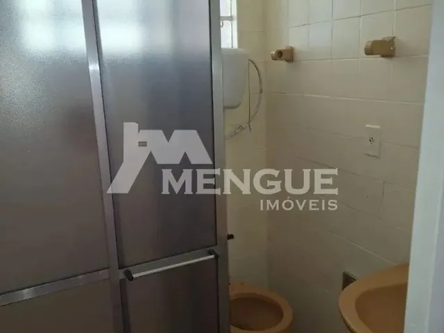 Imagem 2: Apartamento com 2 Quartos e 44M² para Alugar em Passo da Areia, Porto Alegre