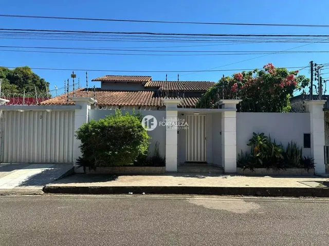 Imagem: Casa À Venda, 3 Quartos (Sendo 2 Suítes)