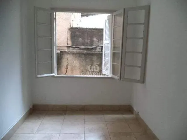 Imagem 10: Excelente Apartamento de 2 Dormitórios no Bairro Moinhos de Vento, Porto Alegre - Rs