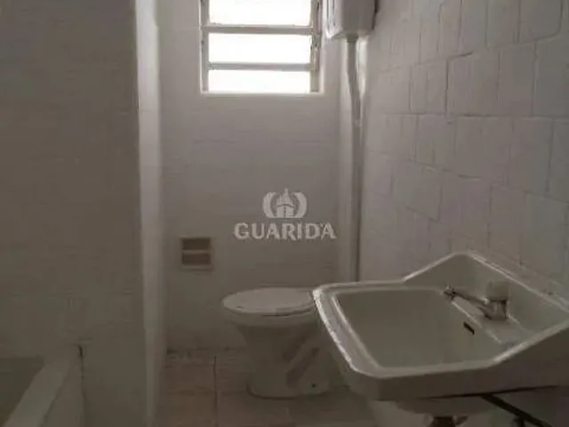 Imagem 4: Excelente Apartamento de 2 Dormitórios no Bairro Moinhos de Vento, Porto Alegre - Rs