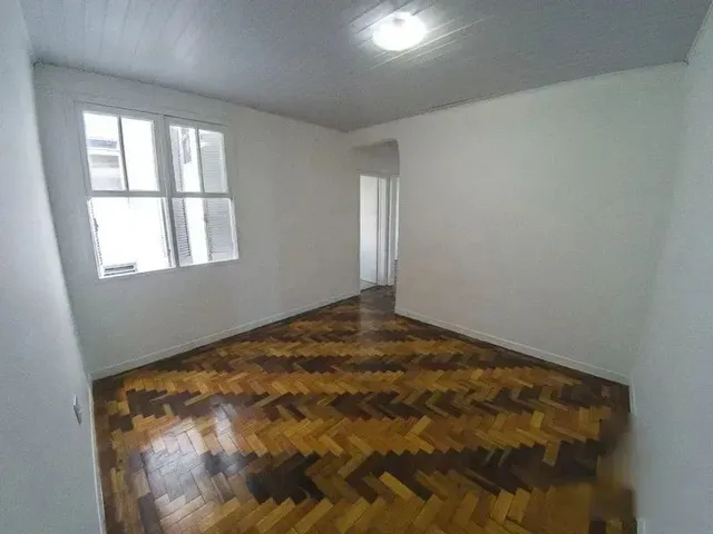 Imagem 9: Imóvel para Aluguel com 60 Metros Quadrados com 2 Quartos em Petrópolis - Porto Alegre