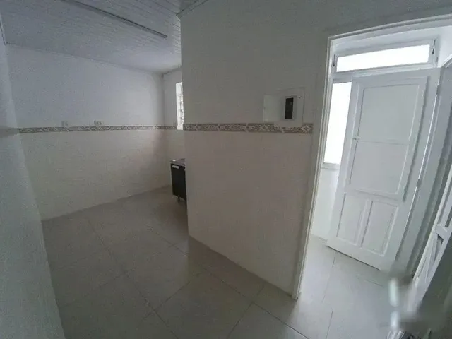 Imagem 14: Imóvel para Aluguel com 60 Metros Quadrados com 2 Quartos em Petrópolis - Porto Alegre