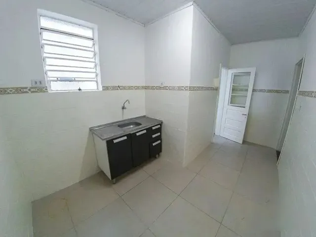 Imagem 8: Imóvel para Aluguel com 60 Metros Quadrados com 2 Quartos em Petrópolis - Porto Alegre