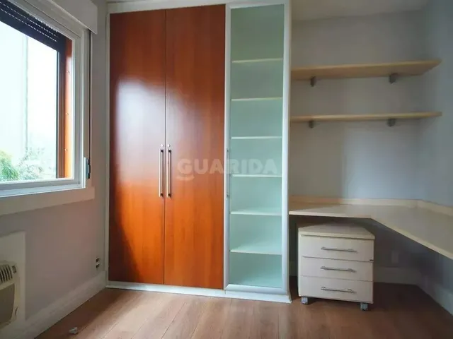 Imagem 9: Apartamento para Aluguel, 4 Quartos, 1 Suíte, 3 Vagas, Petrópolis - Porto Alegre/Rs
