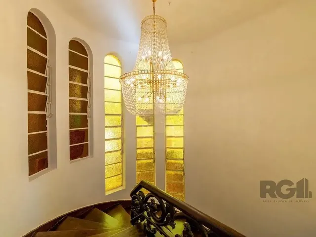 Imagem 13: Casa Residencial para Alugar no Bairro Petrópolis com 3 Dormitórios e 500 M²