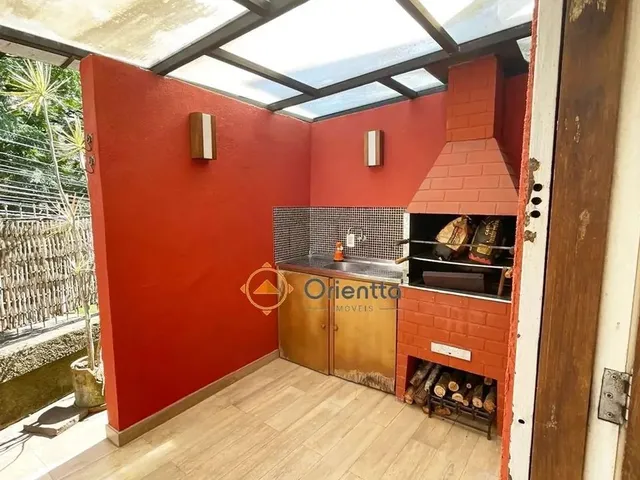 Imagem 9: Casa Mobiliada com 2 Dormitórios Sendo 1 Deles Suíte e 1 Vaga