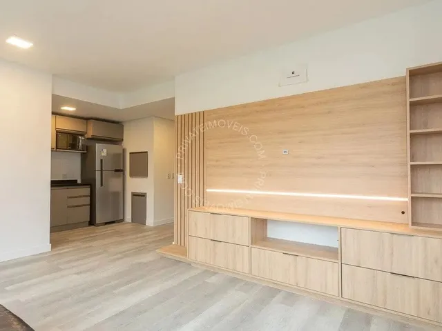 Imagem 10: Apartamento Semimobiliado para Alugar no Moinhos de Vento com 2 Quartos (2 Suítes
