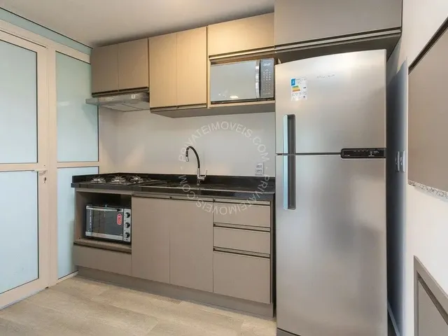 Imagem 5: Apartamento Semimobiliado para Alugar no Moinhos de Vento com 2 Quartos (2 Suítes