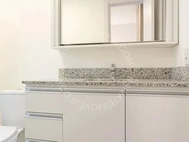 Imagem 14: Apartamento Semimobiliado para Alugar no Moinhos de Vento com 2 Quartos (2 Suítes