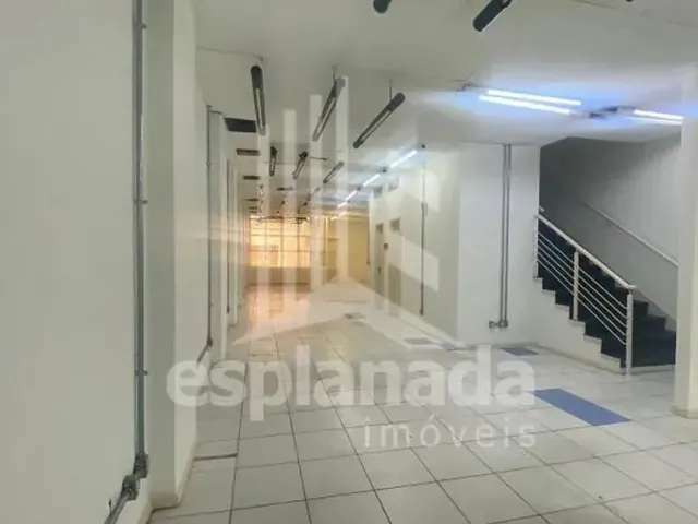 Imagem 6: Excelente Oportunidade para o Seu Negócio! Casa Comercial Ampla e Bem Localizada na Rua