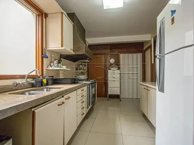 Imagem 4: Apartamento no Petropolis com 254M2