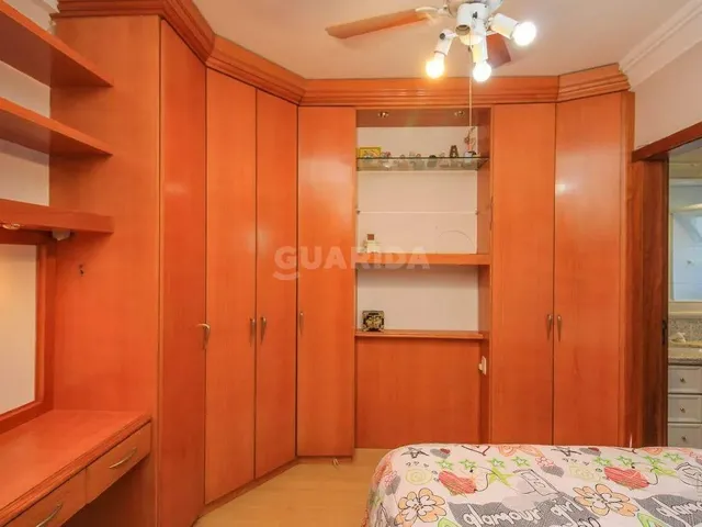 Imagem 14: Apartamento para Aluguel, 3 Quartos Suítes, 2 Vagas de Garagem, Petrópolis - Porto
