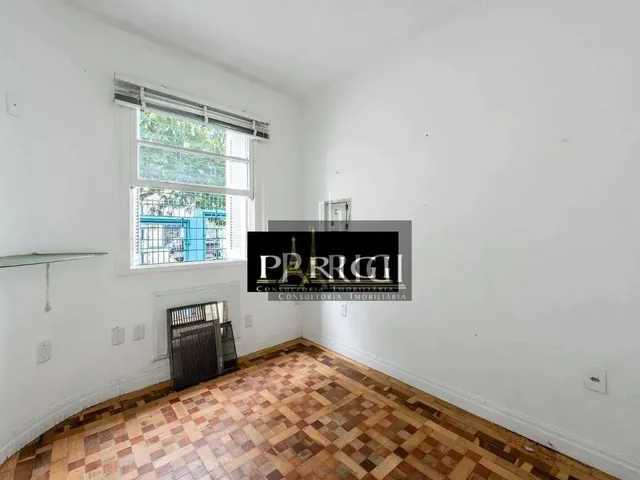 Imagem 2: Casa com 4 Dormitórios para Alugar, 255 M² por R$ 5.666,00/Mês - Petrópolis - Porto