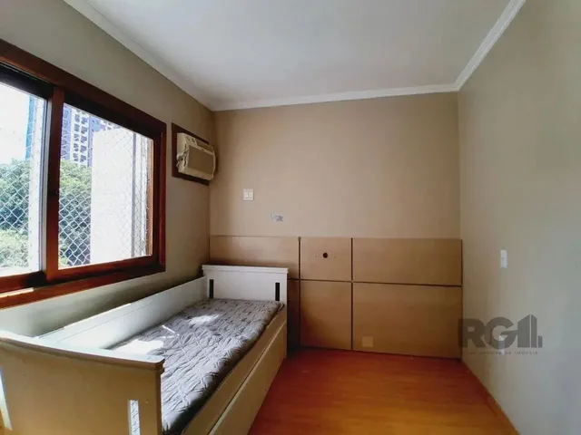 Imagem 3: Apartamento para Aluguel no Bairro Petrópolis com 75M² e 2 Dormitórios/Quartos