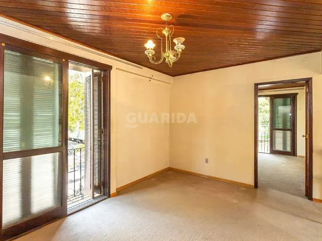 Imagem: Casa de Esquina Mista, para Uso Comercial