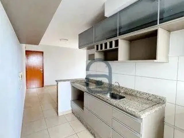 Imagem: O apartamento possui 2 Dormitórios, 1 Banheiro, 1 Vaga na