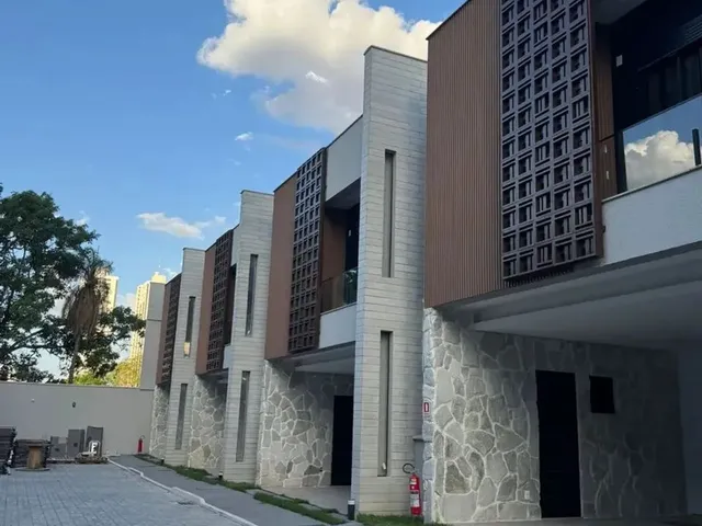 Imagem 1: Imóvel para Aluguel Possui 150 Metros Quadrados com 3 Quartos em Vila Rosa - Goiânia