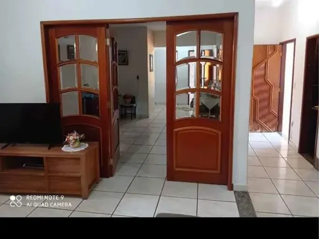 Imagem 2: Alugo Sobrado com 4 Quartos Sendo 1 Suíte no Setor Sudoeste em Goiânia