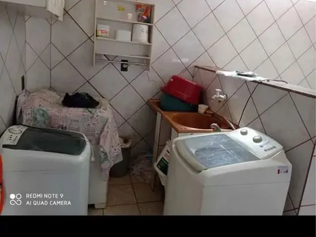 Imagem 12: Alugo Sobrado com 4 Quartos Sendo 1 Suíte no Setor Sudoeste em Goiânia