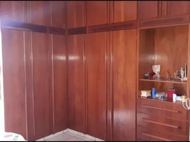 Imagem 14: Alugo Sobrado com 4 Quartos Sendo 1 Suíte no Setor Sudoeste em Goiânia