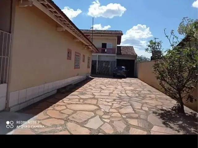 Imagem 15: Alugo Sobrado com 4 Quartos Sendo 1 Suíte no Setor Sudoeste em Goiânia