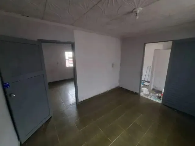 Imagem 2: Aluguel Facilitado. Barracão com 2 Quartos no Setor Sudoeste - Goiânia-Go
