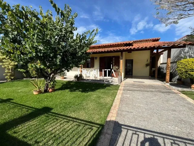 Imagem 1: Casa com 3 Quartos no Bairro Ingleses do Rio Vermelho, Florianópolis