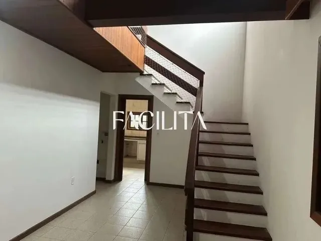 Imagem 3: Casa com 3 Quartos no Bairro Santo Antônio de Lisboa, Florianópolis