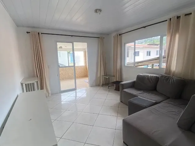 Imagem: Alugo Casa com 4 Quartos no Bairro João